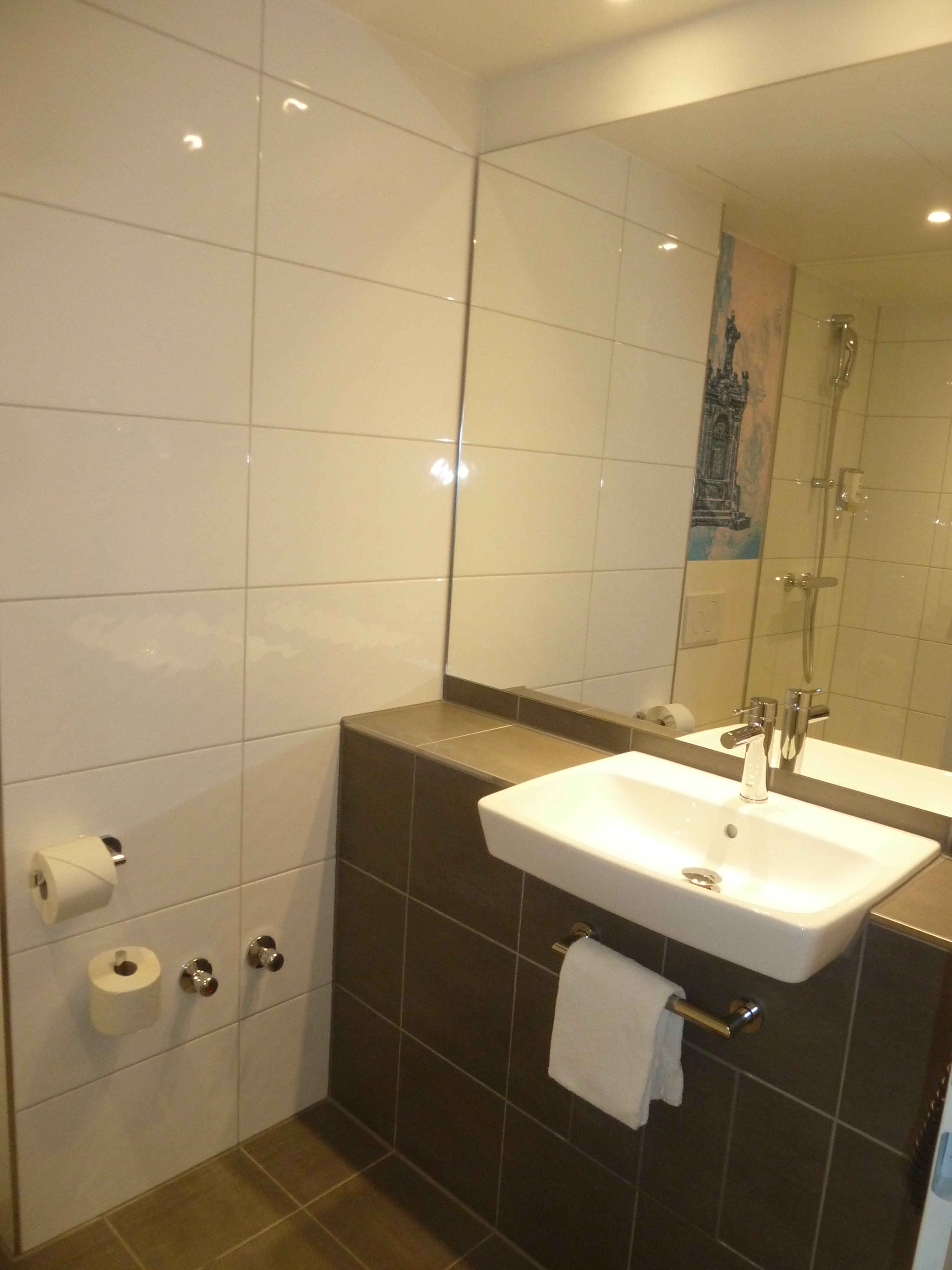 宜必思尚品拉施塔特巴登巴登酒店-浴室