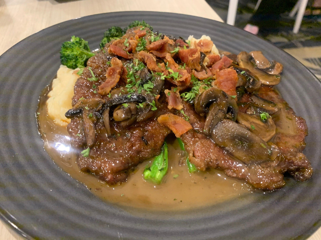 Bateau Bay餐馆和美食-Chijmes Bateau Bay