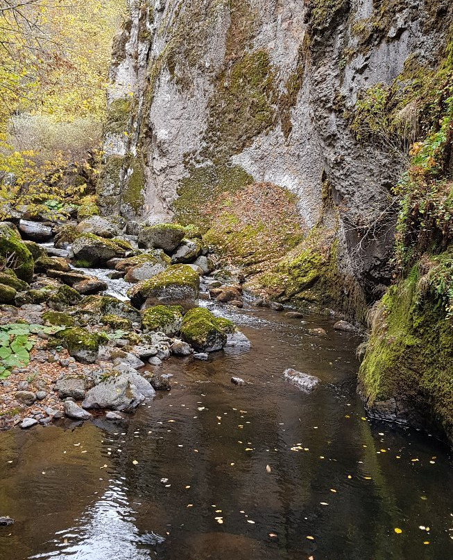 Samodivskoto Prŭskalo (Fairy Waterfall)-Devin必去景点