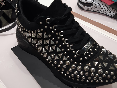 iOU-蒂永维尔必去景点