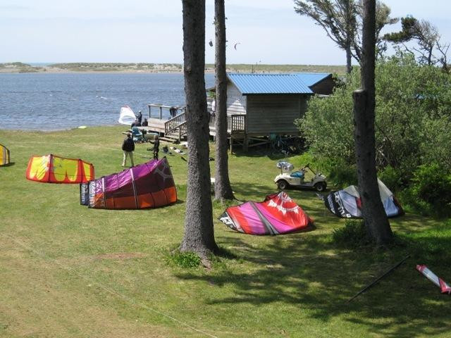 Floras Lake Kite & Windsurf景点图片