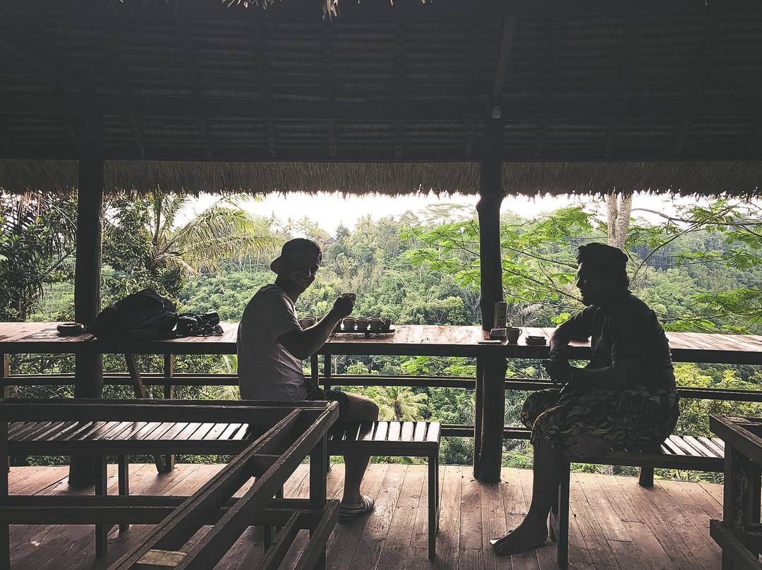 Deka Bali Travel-克隆孔必去景点