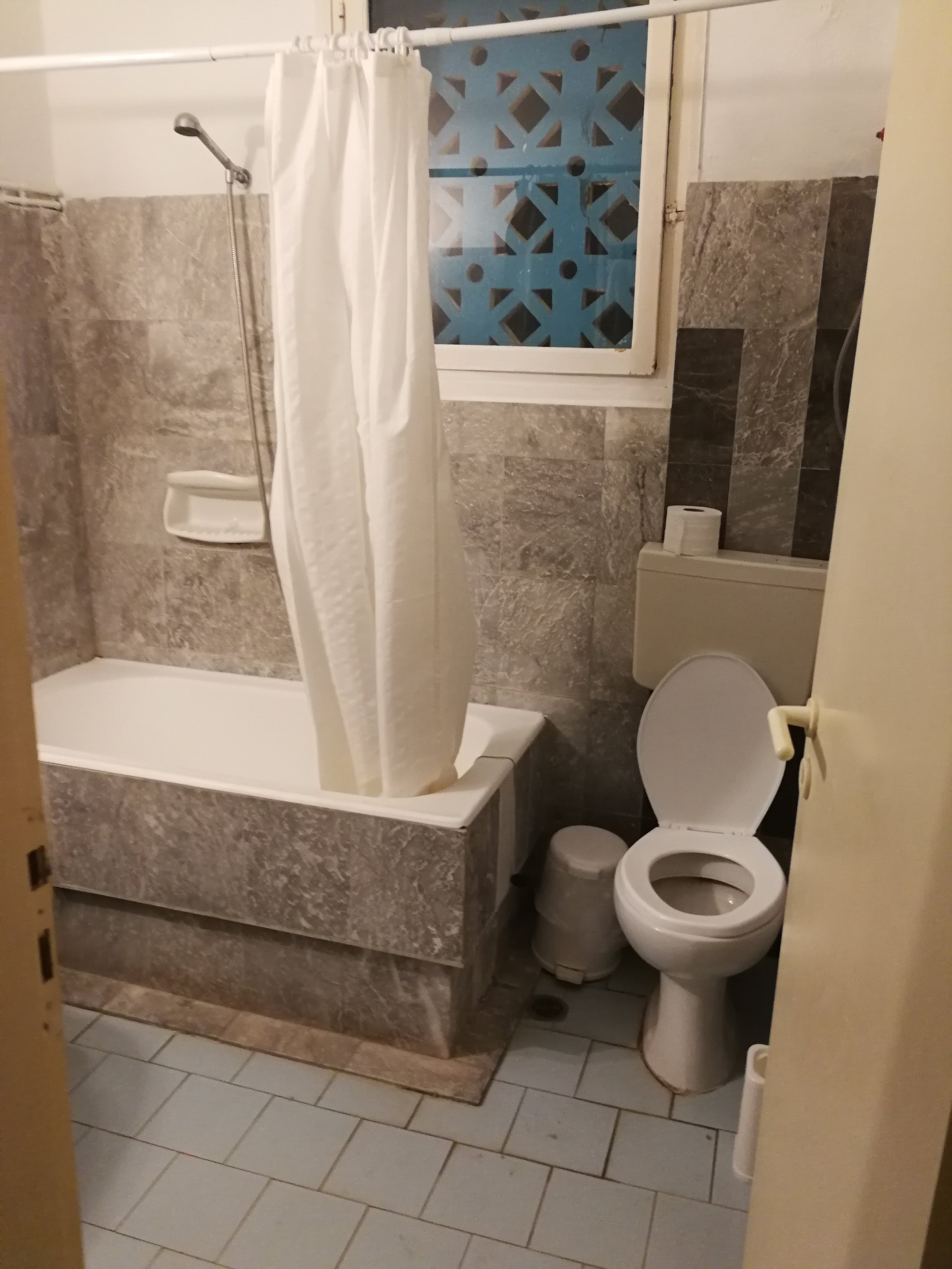 Dedalos Beach Hotel-浴室