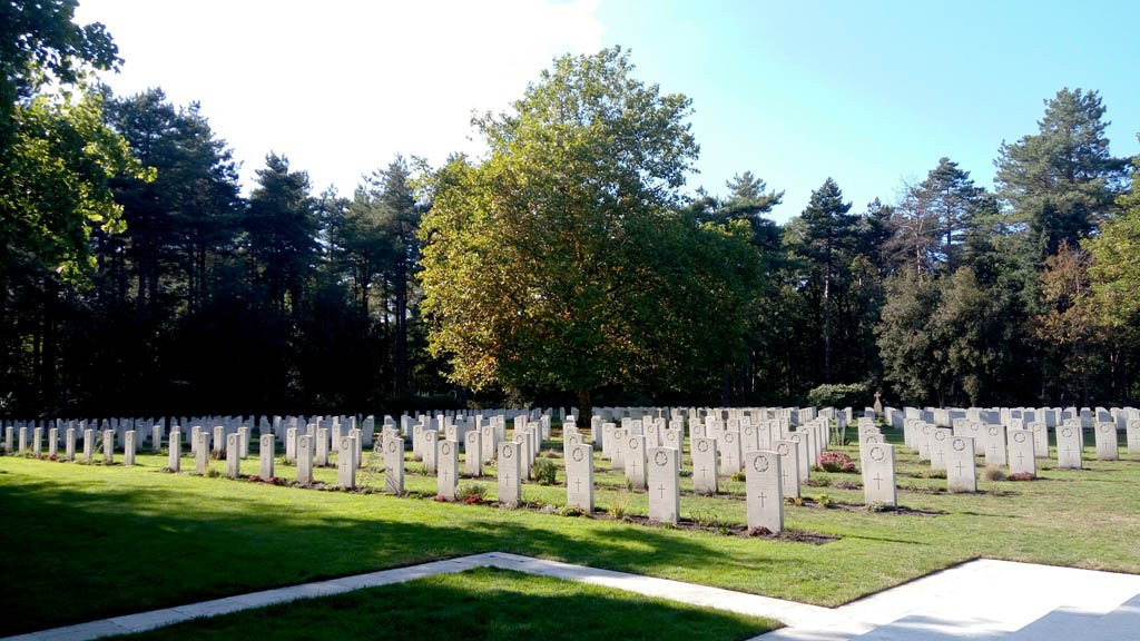 Canadese Oorlogsbegraafplaats Bergen op Zoom景点图片
