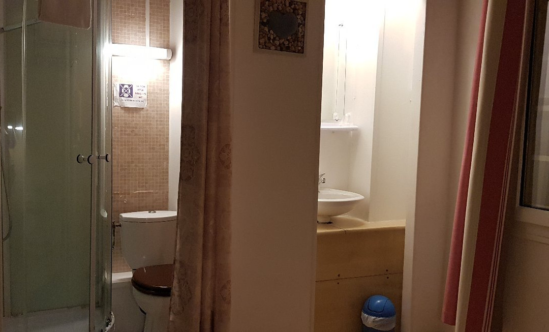 Hotel Araur主图