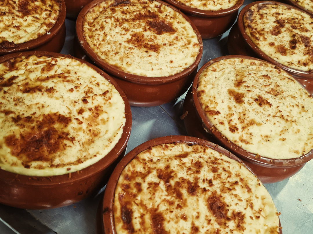 Goudhi餐馆和美食-Tis Pítsas Mezeklíkia