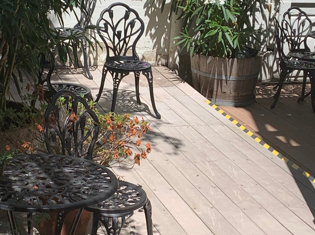 索萨利托山墙酒店主图