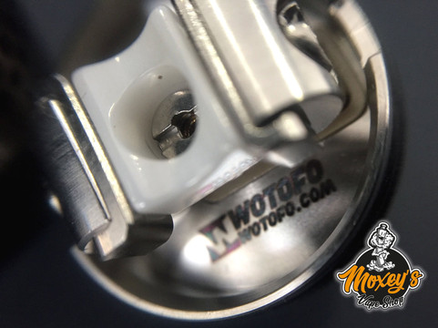 Moxey’s Vape Shop-法罗必去景点