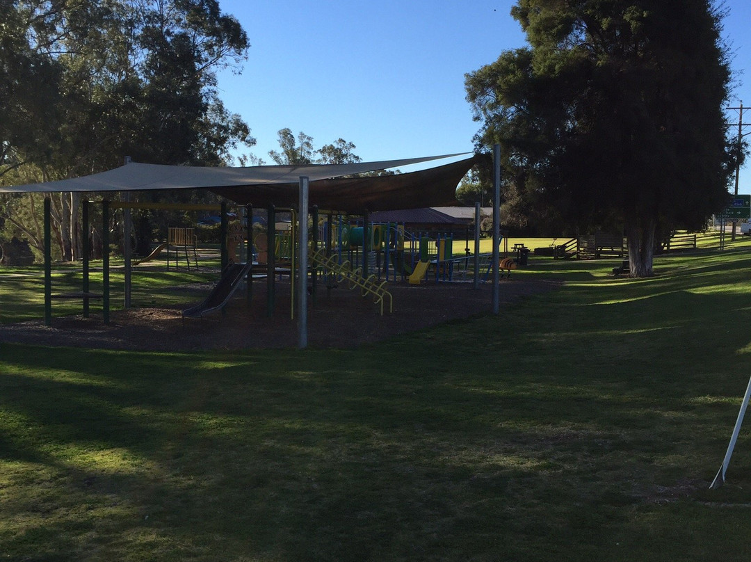 Lions Park-Tooleybuc必去景点