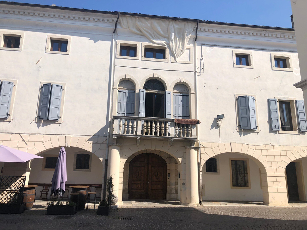 Palazzo Fortuni景点图片