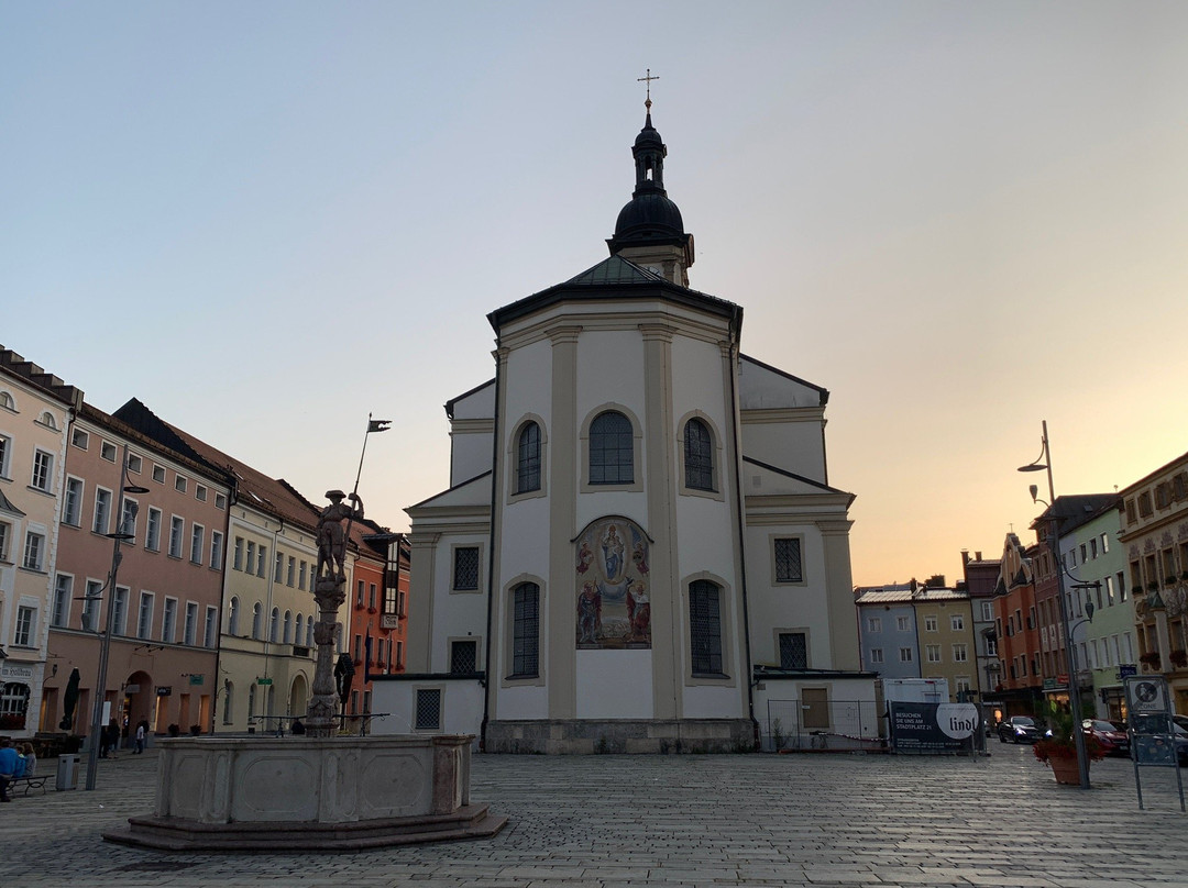 Stadtkirche Sankt Oswald-Traunstein必去景点