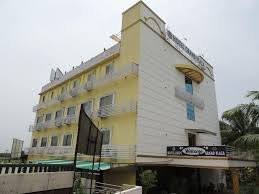 Capital O 67948 Hotel Highway Grand