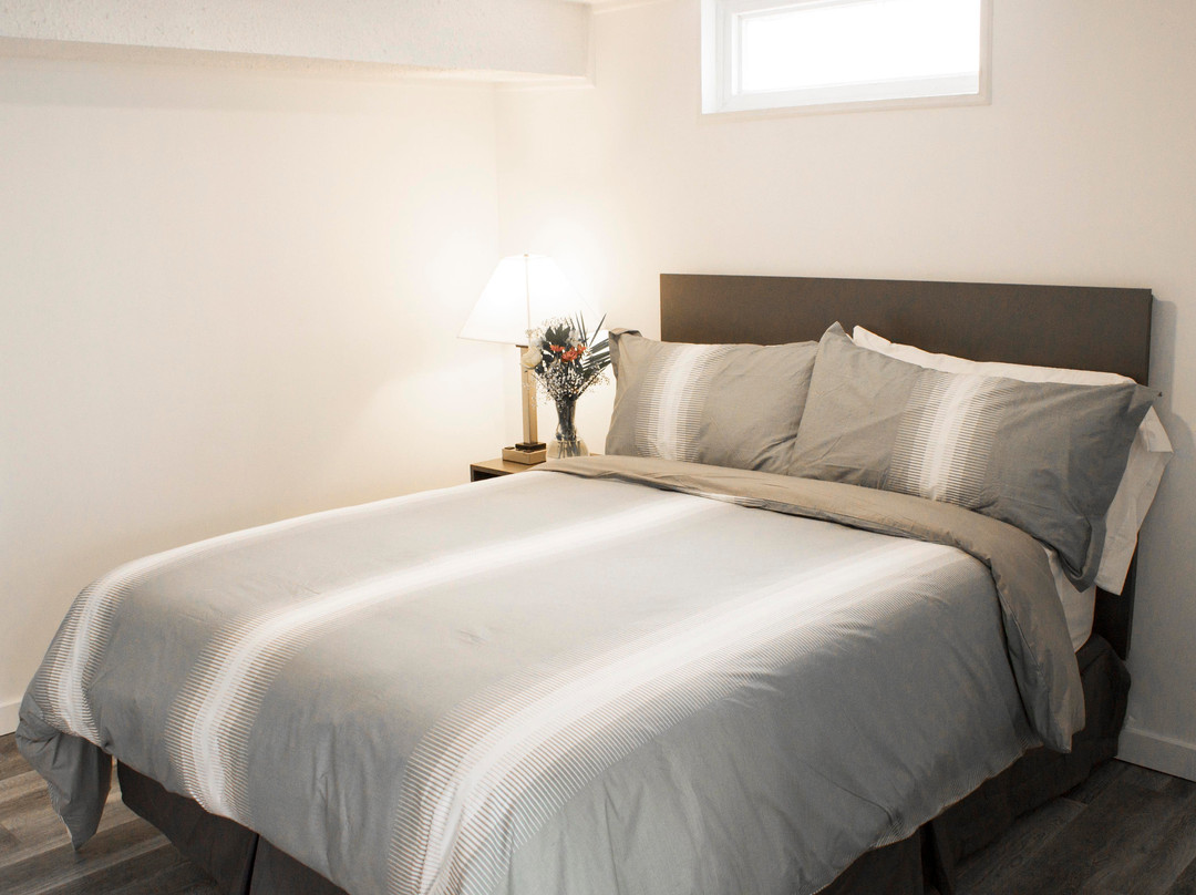 Bowmanville Marina Inn & Suites主图