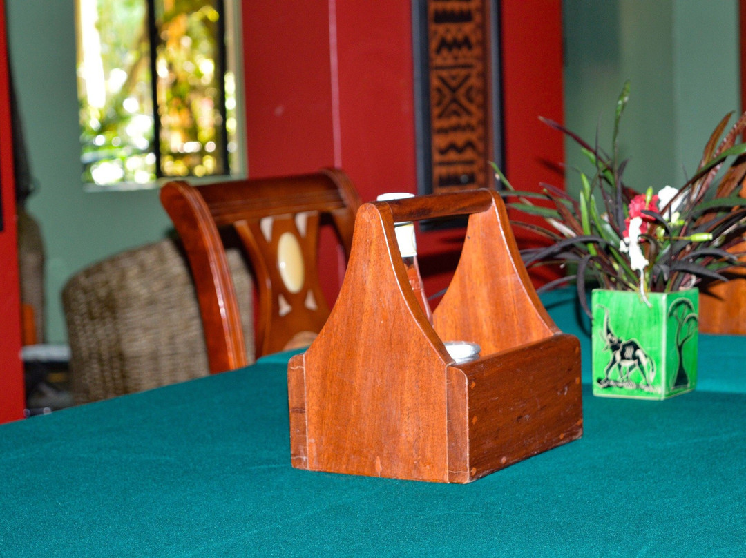 The White Castle主图