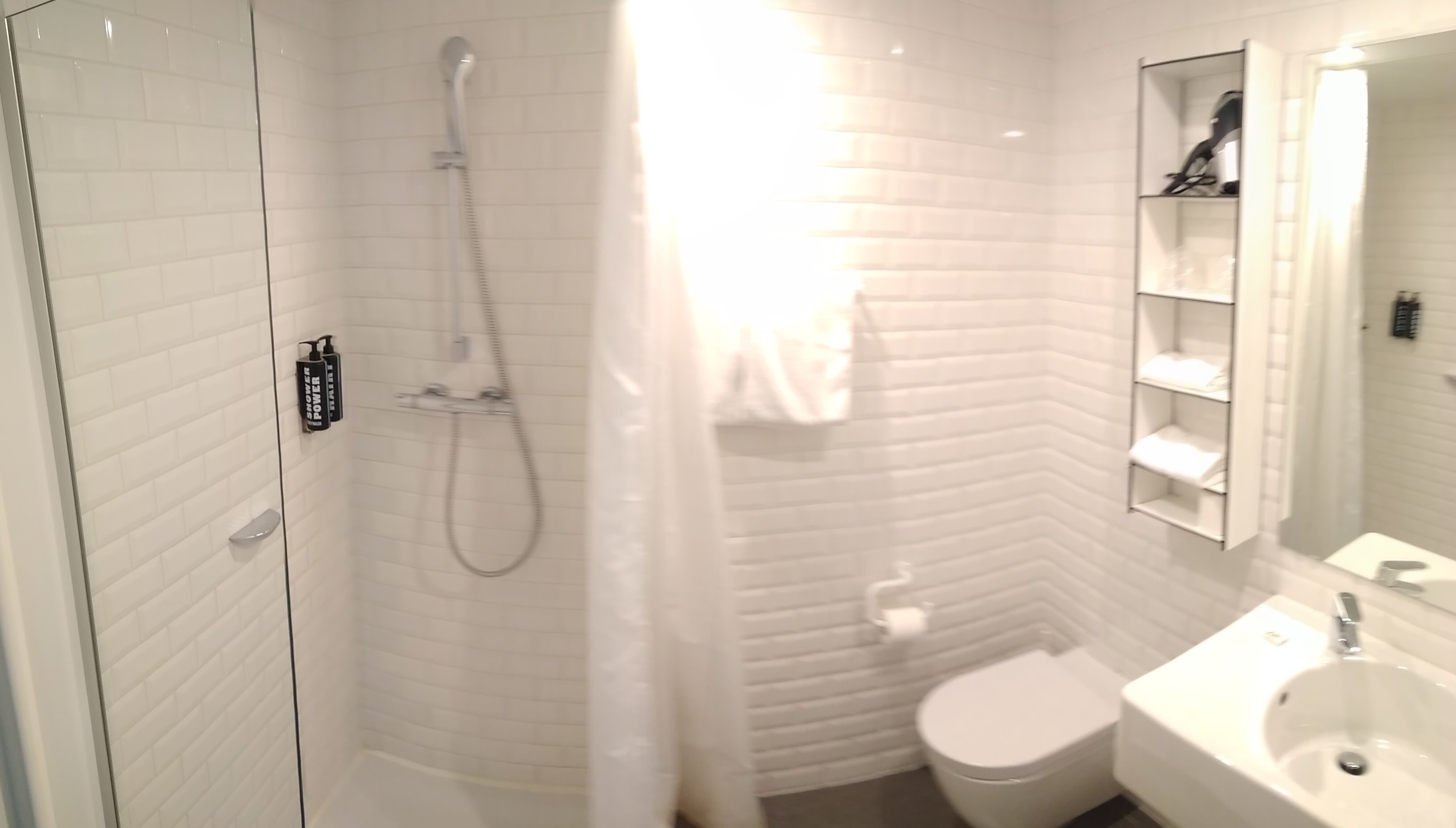 The Social Hub Paris-浴室