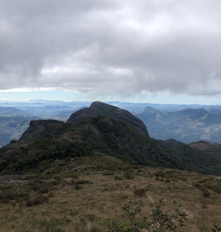 Pico do Papagaio景点图片