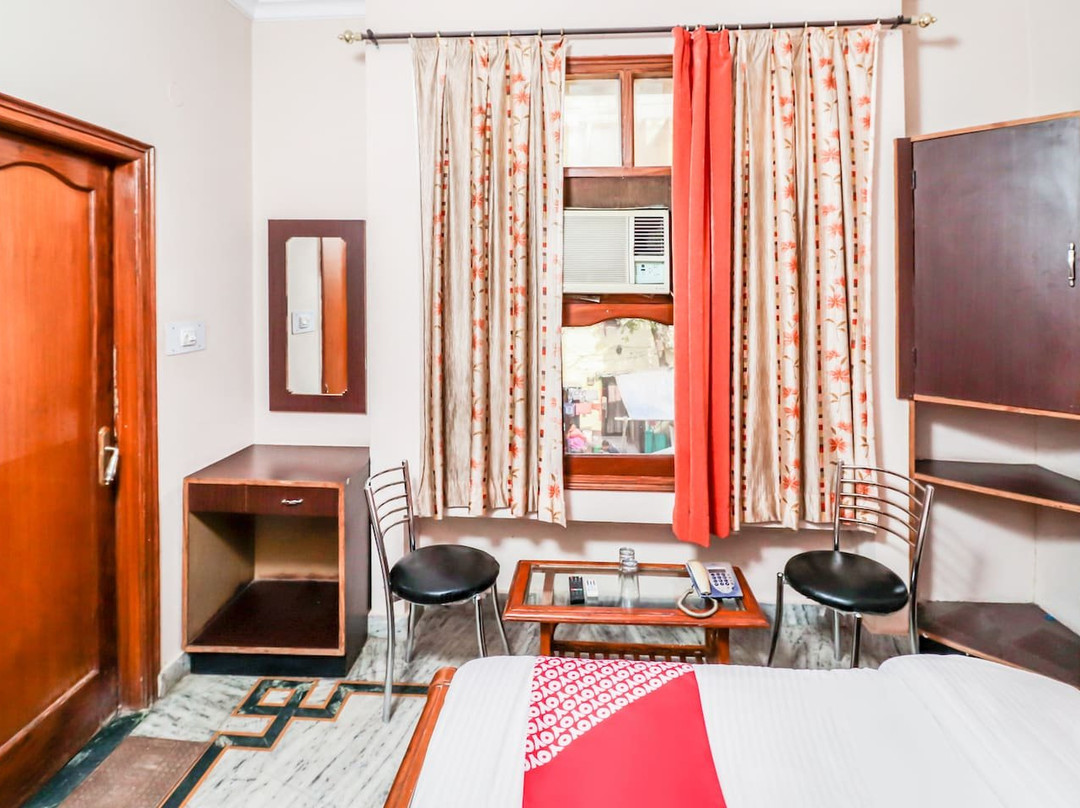 OYO 25077 Hotel Ashoka Regency主图