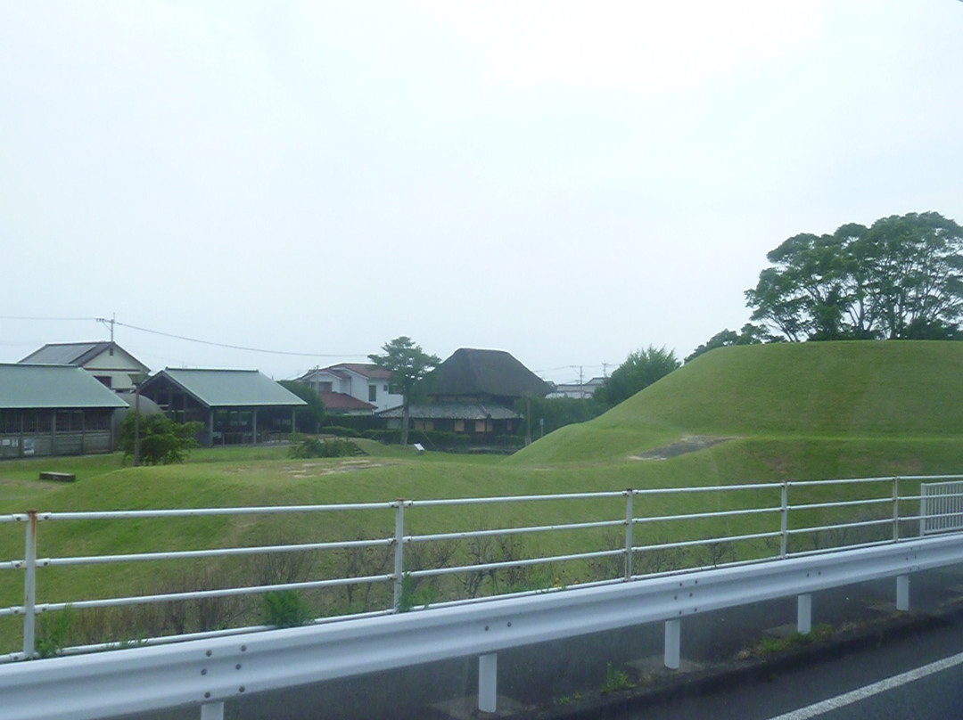 Sonogi Tomb, Hisagozuka景点图片