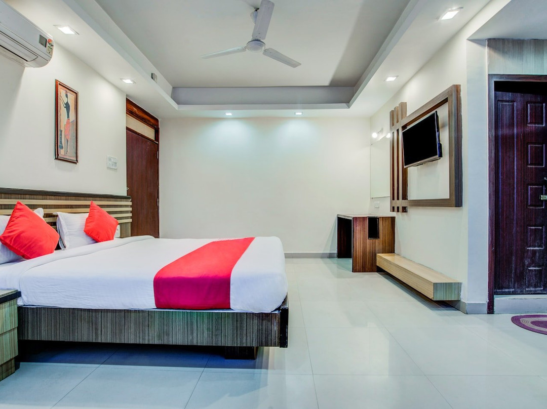 OYO 7239 Hotel Aditya主图