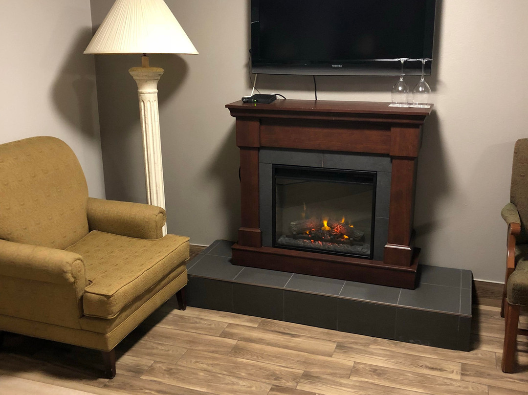 Talbot Trail Inn & Suites主图