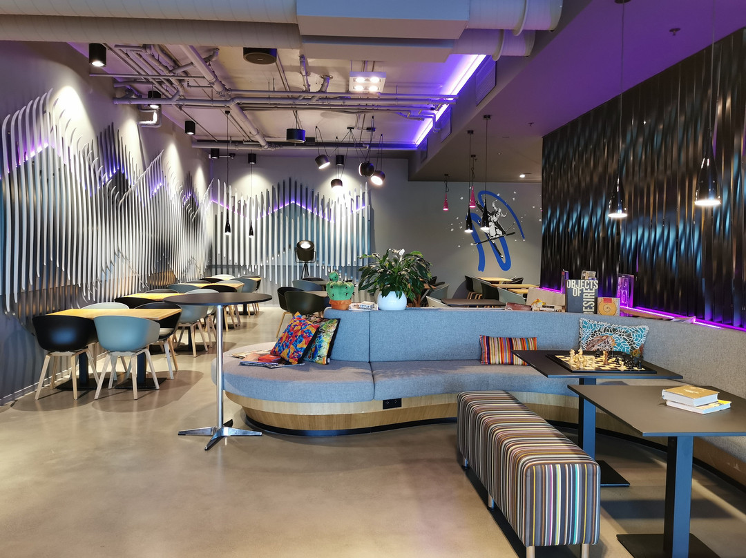 Moxy Oslo X主图