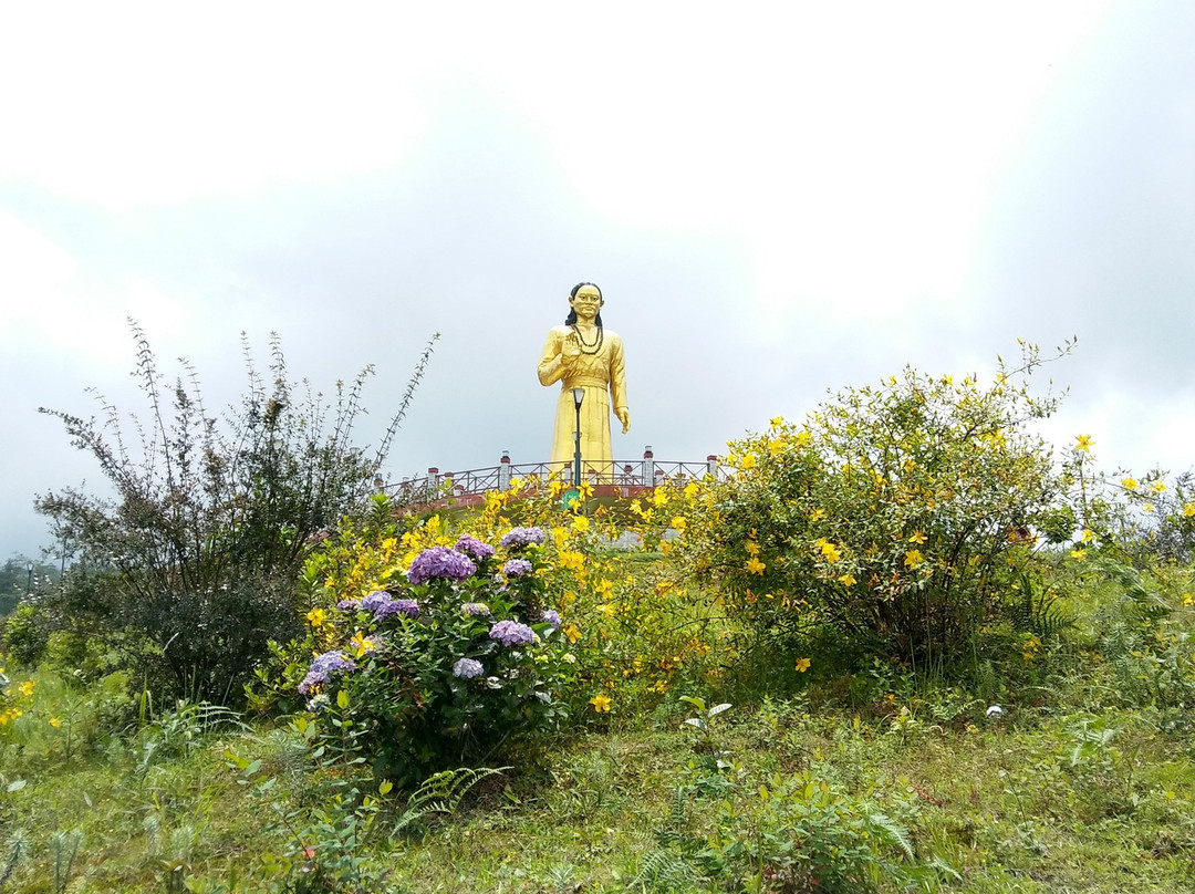 The Red Mud Chalet主图