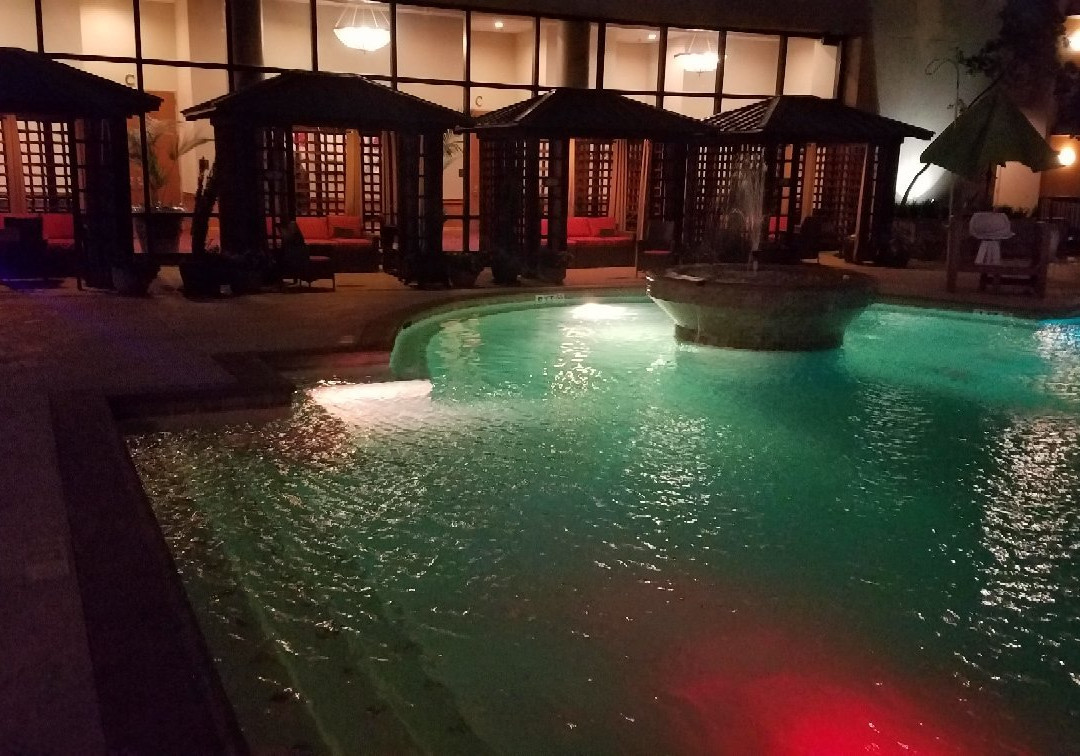 MCM Elegante Hotel主图