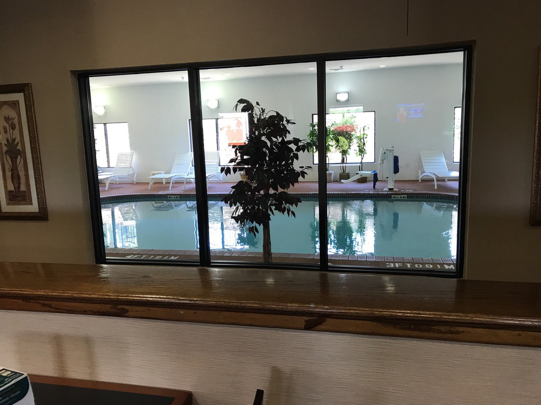 Comfort Suites Jefferson City主图