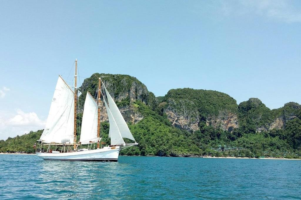 Dreamcatcher Cruises PTY. Ltd.-圣灵群岛必去景点