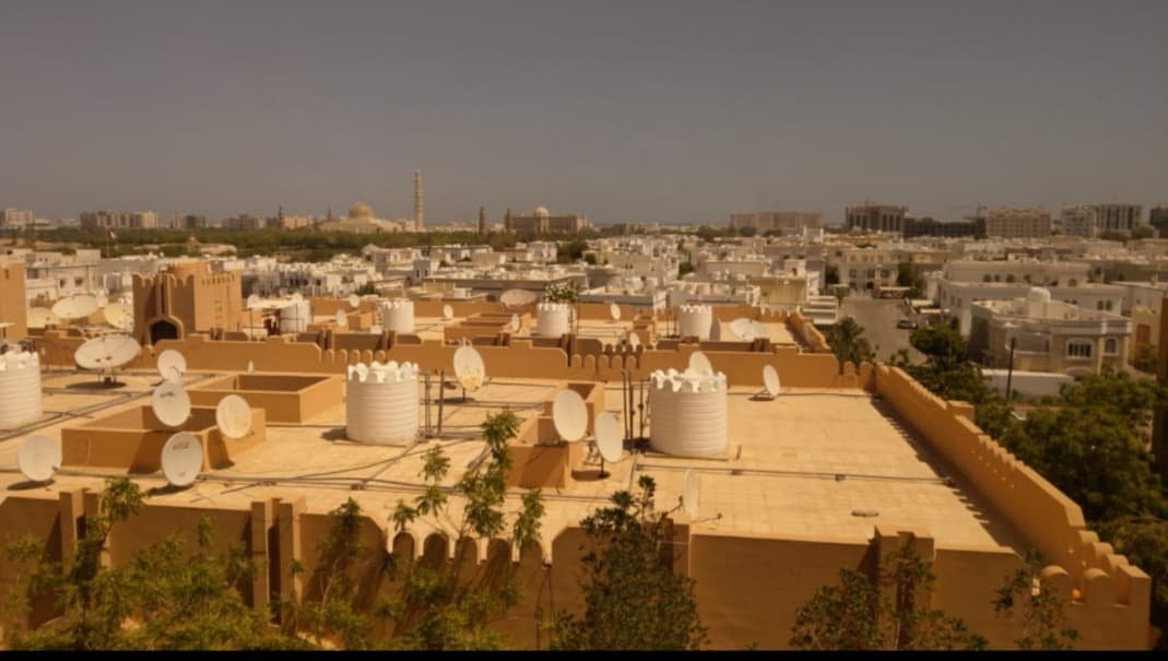 麦吉安大陆酒店主图