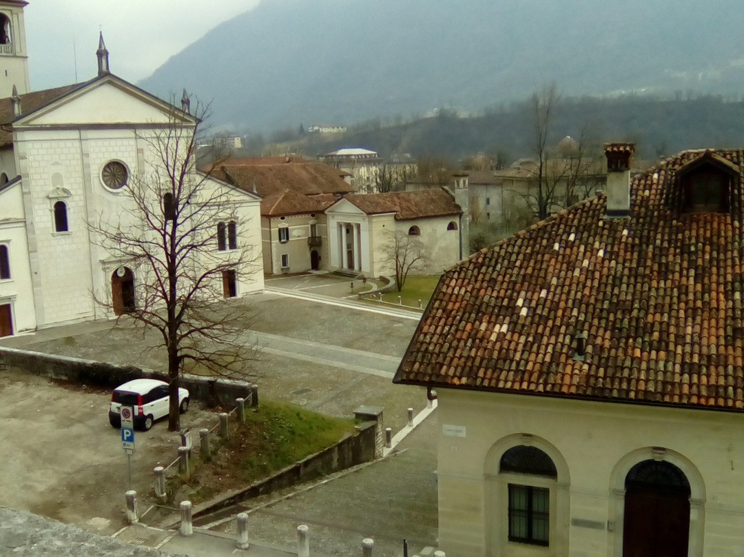 Area Archeologica di Piazza Duomo景点图片