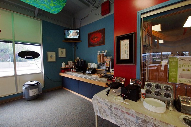 Executive House Suites Hotel & Conference Centre主图