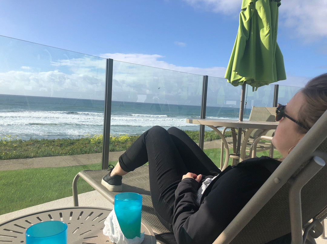 Wave Crest Resort主图