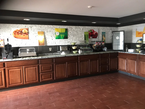 Quality Inn & Suites Middletown - Franklin主图