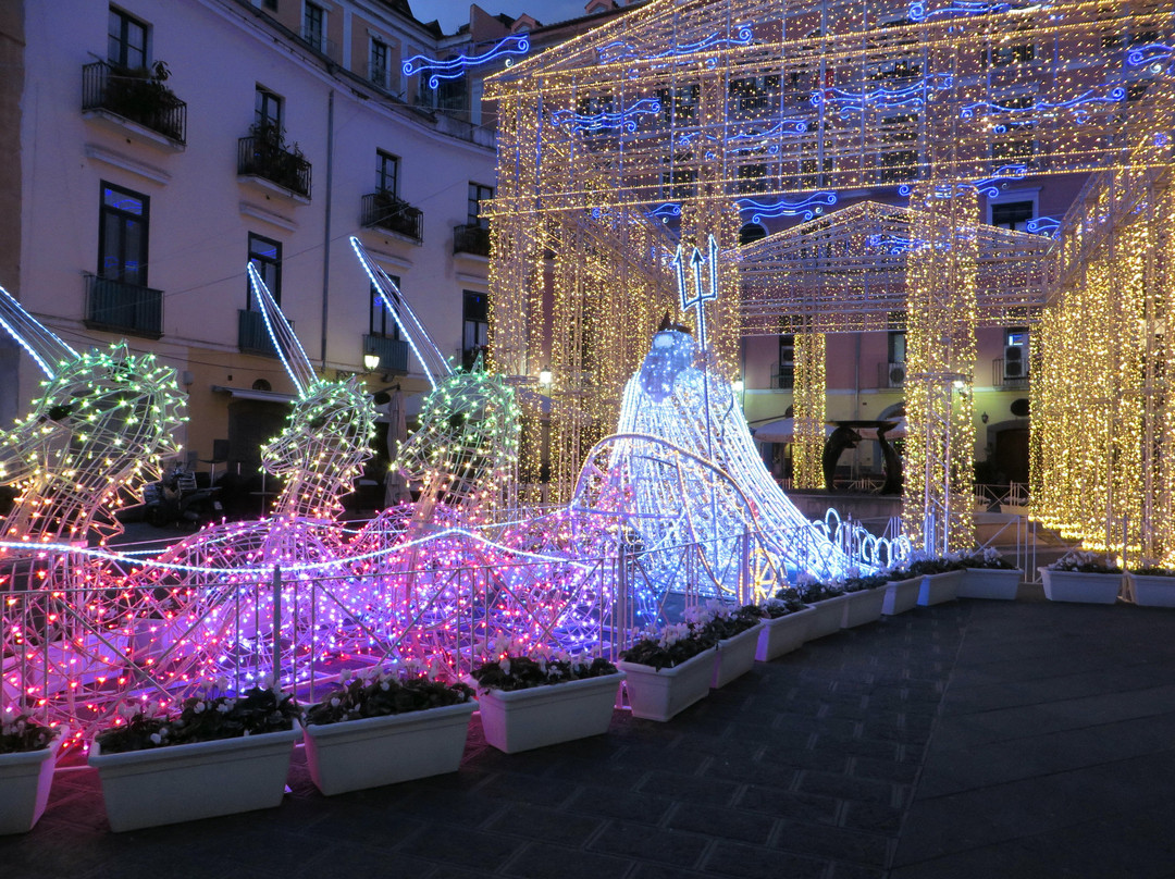 Fontana dei delfini景点图片