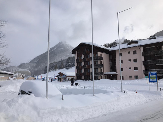 达沃斯班达酒店主图