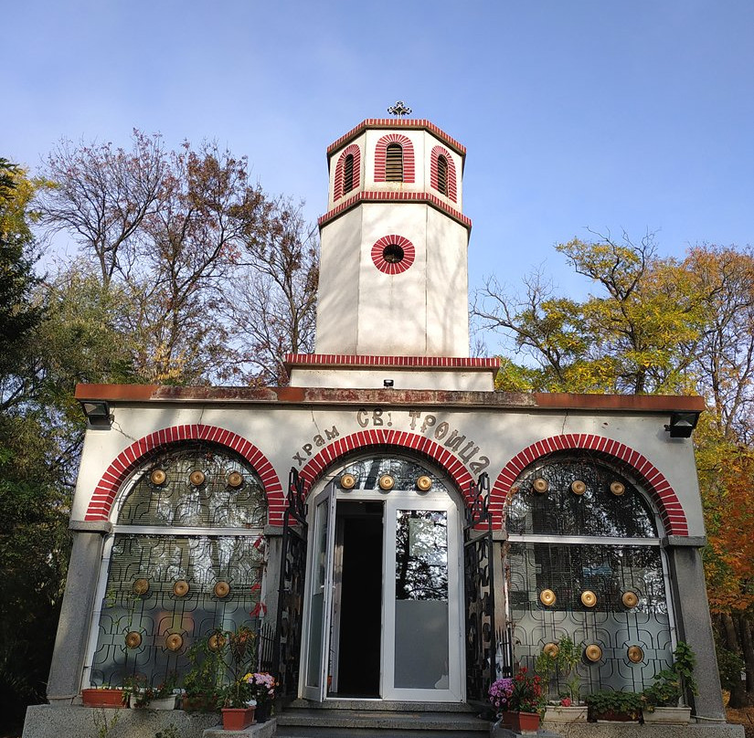 Holy Trinity Church-布尔加斯必去景点