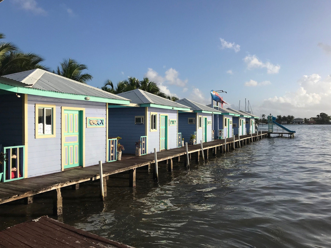 卡瑞恩岛度假酒店主图