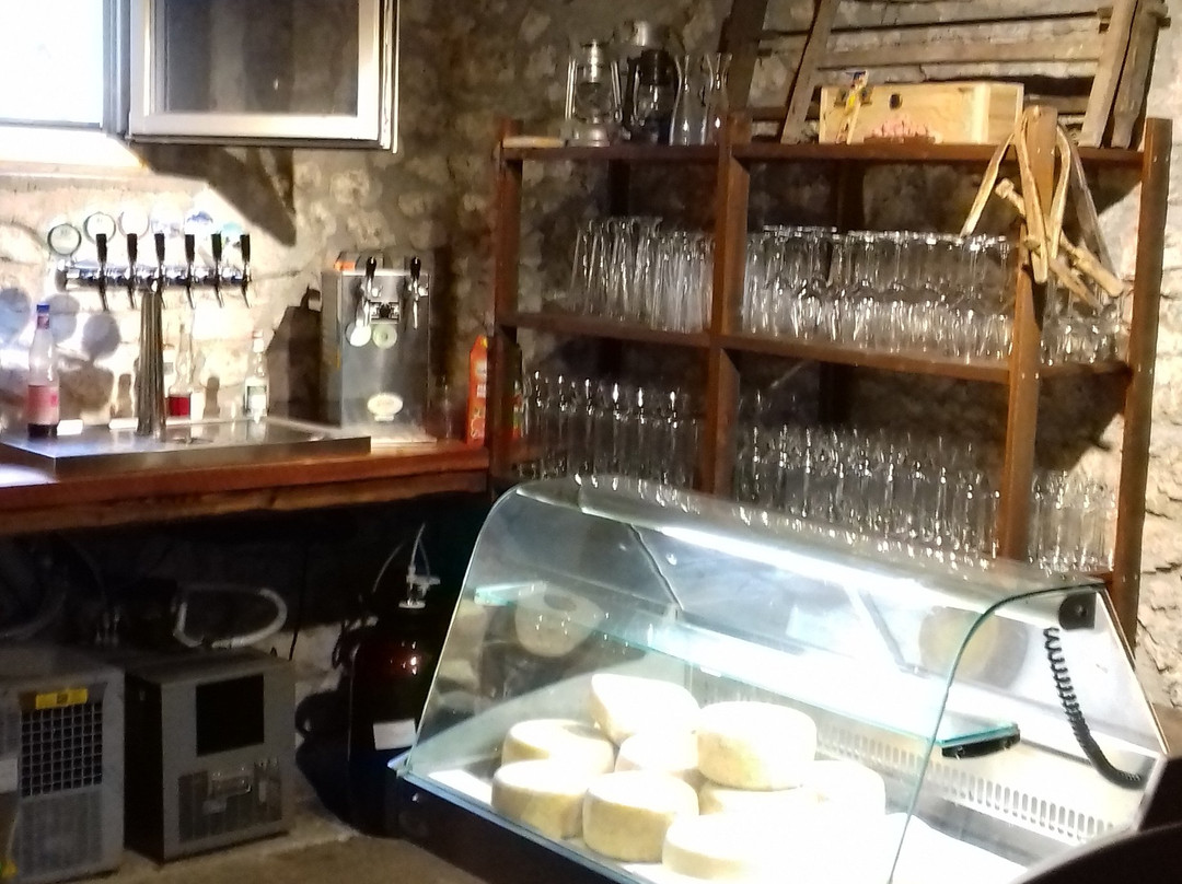 Azienda Agricola Agriturismo Borgo Titol景点图片