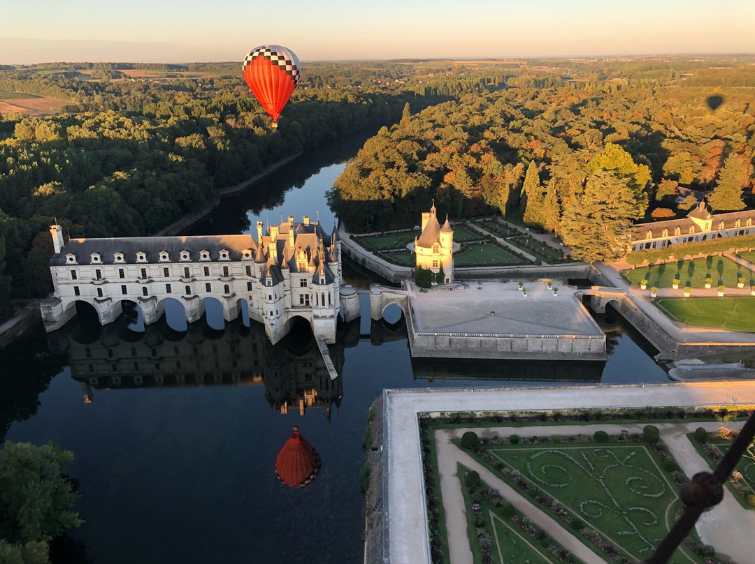 Top Balloon-昂布瓦斯必去景点