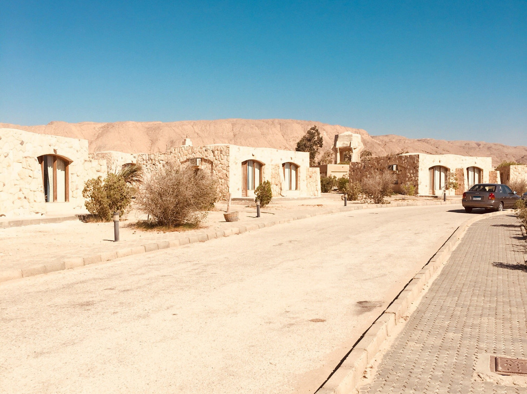 Moonbeach Resort主图