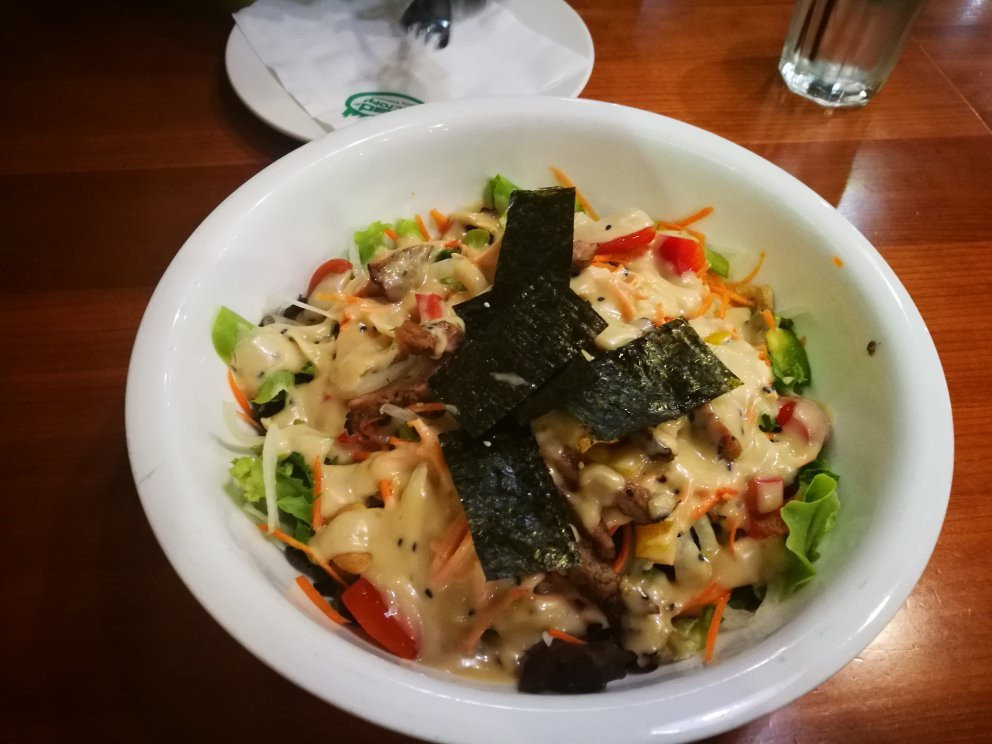 สลัด แฟคทอรี่