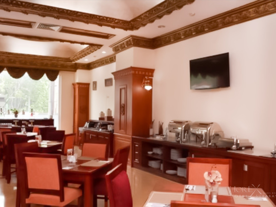 圣城皇家大酒店主图