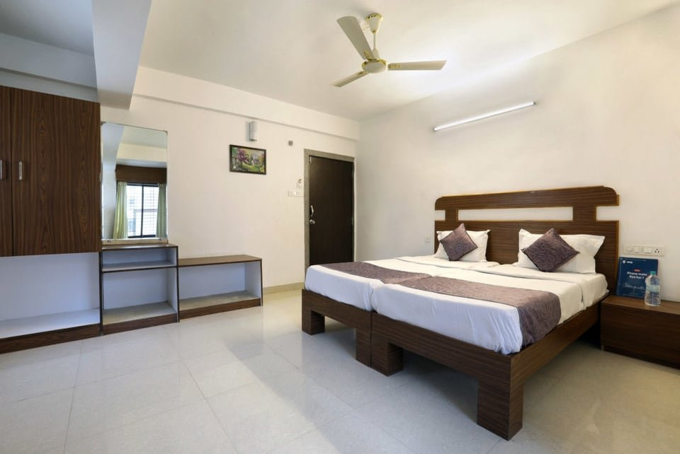 OYO 12810 Hotel Iris主图