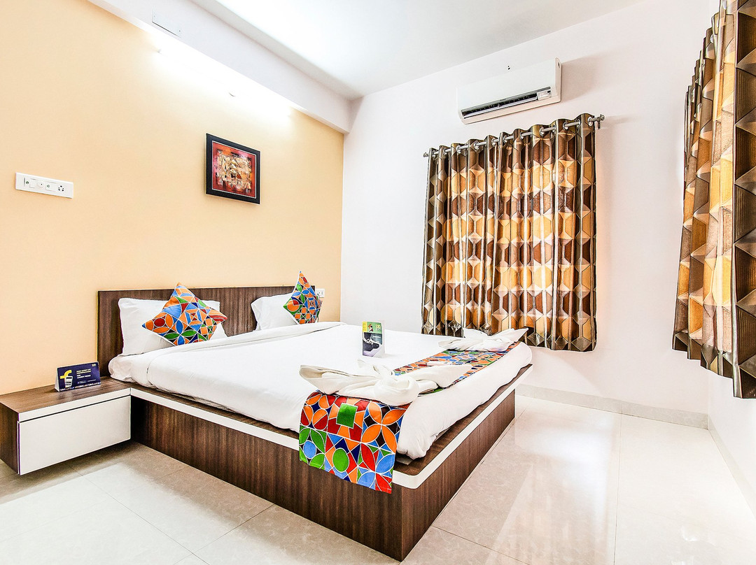 OYO 26151 House Khas Pranaam Apartment主图