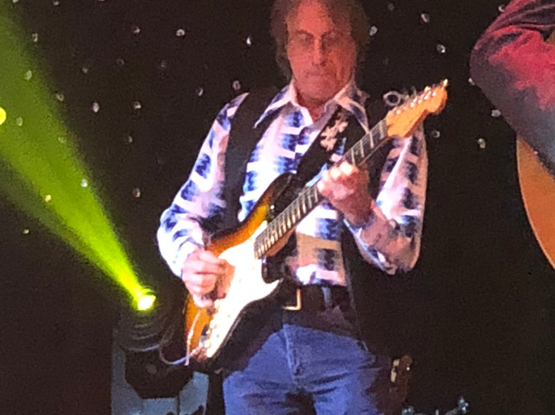 Jerry Presley's God and Country Theaters-布兰森必去景点