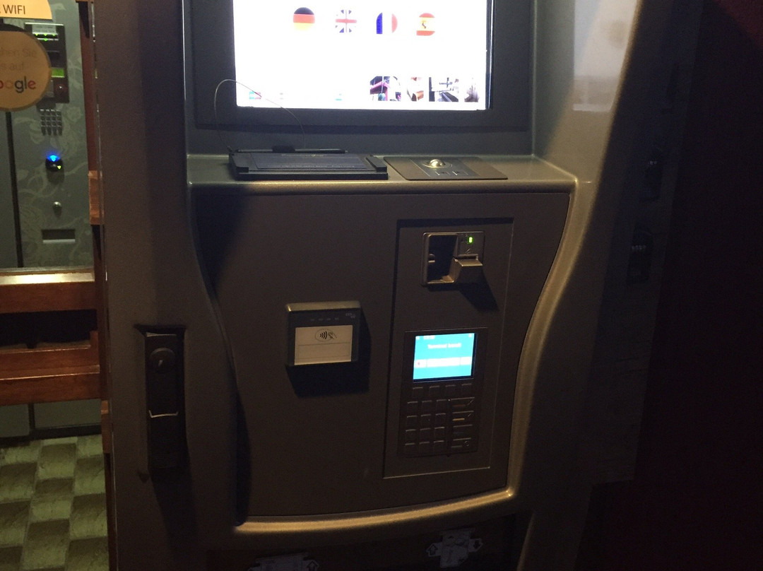 EC Hotel主图