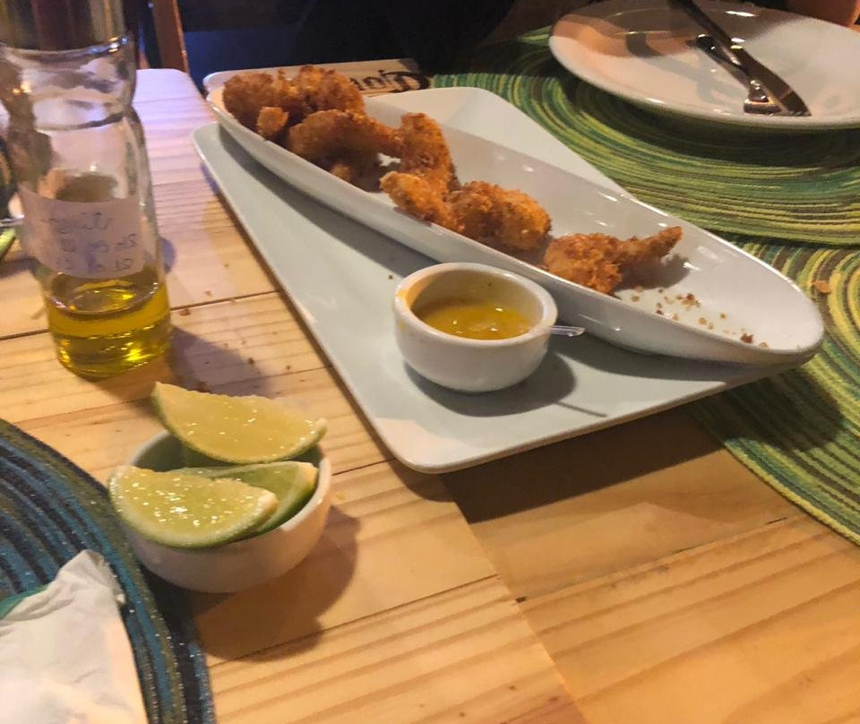 Lôro - Praia Do Forte