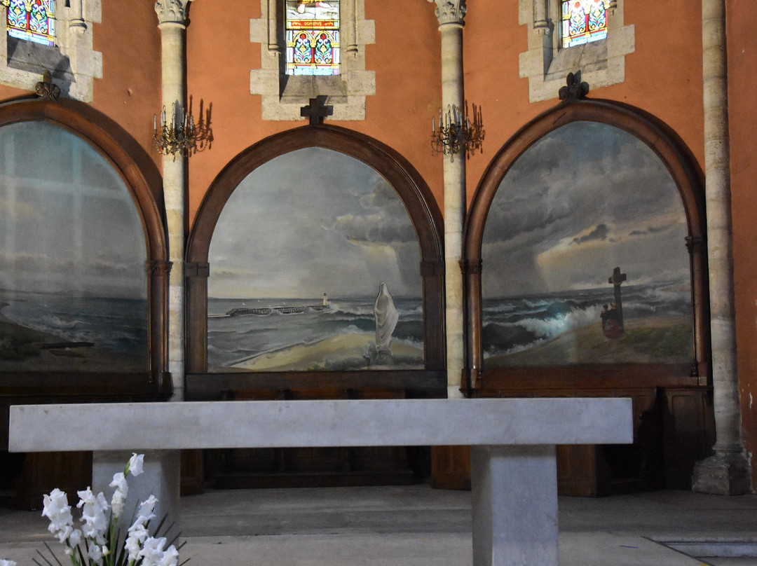 Eglise Saint-Nicolas.-卡布勒通必去景点