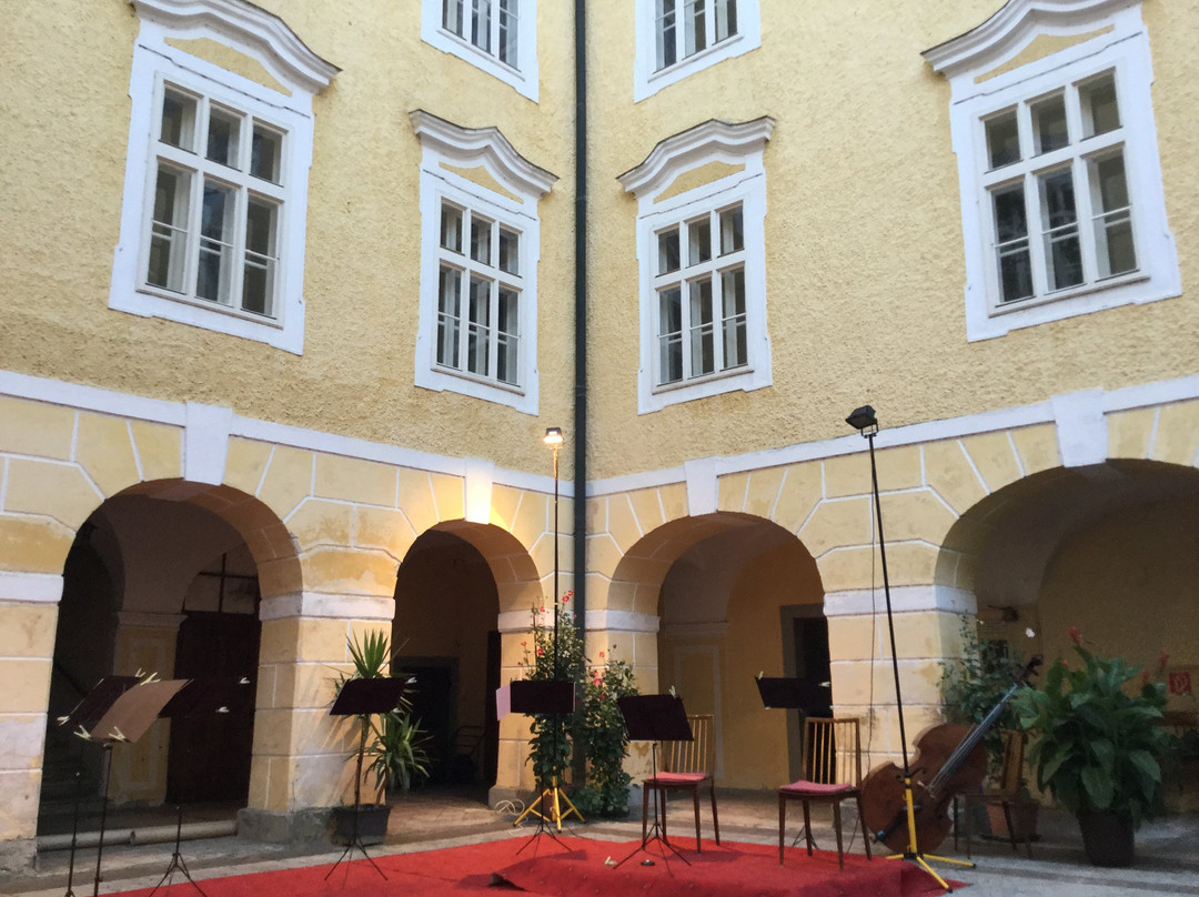 Wallfahrtsbasilika Maria Puchheim-Attnang-Puchheim必去景点